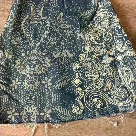 Free People Blue Floaty-Dot High Rise Raw Edge Just Float On Flare Jeans 27 Boho - Picture 7 of 9